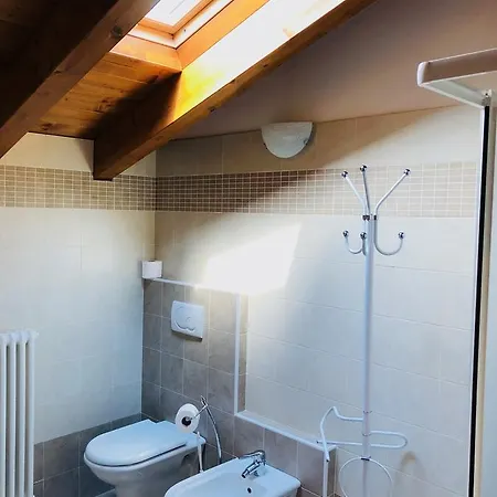Lake View Attic 度假居