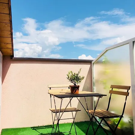 Lake View Attic بيت للعطل *
